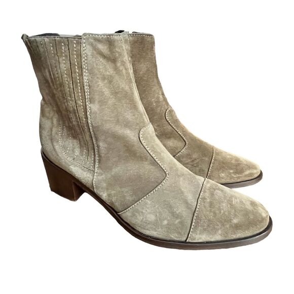 Charles David Tan Ankle Boots - Picture 2 of 9